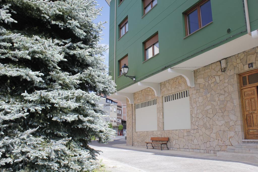 Apartamentos Picea Azul Vega de Espinareda Exterior foto