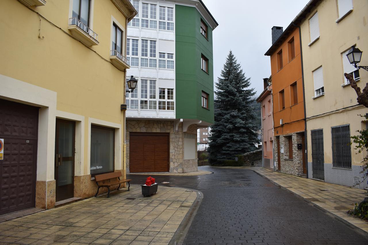 Apartamentos Picea Azul Vega de Espinareda Exterior foto